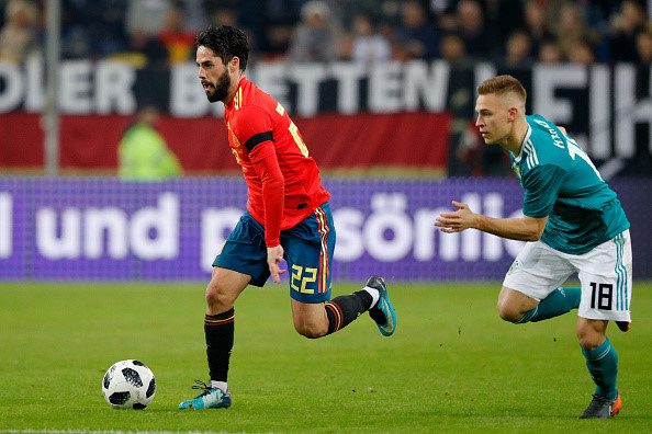 Ảnh bài viết Isco tỏa sáng và làm khó Zidane