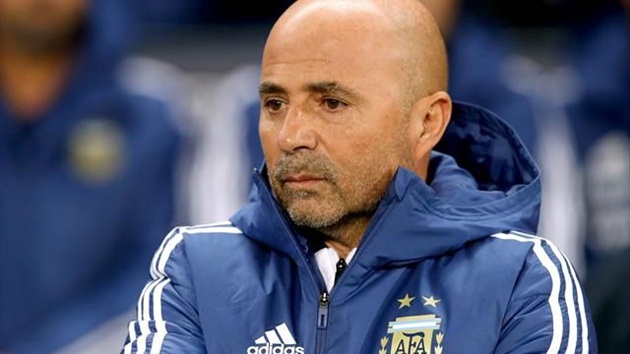 Sampaoli: Lỗi hoàn toàn ở tôi, đừng chỉ trích các cầu thủ!