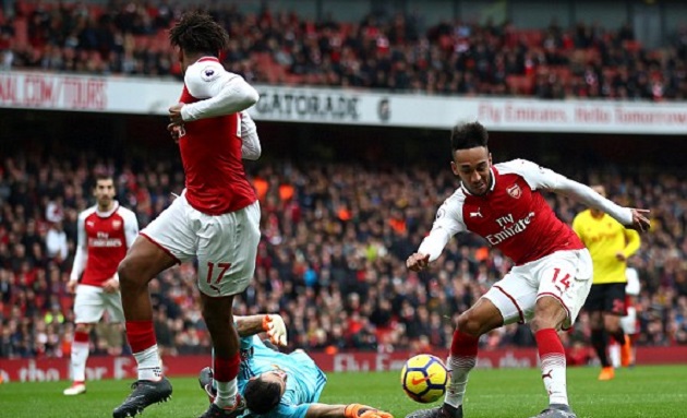 19h30 ngày 01/04, Arsenal vs Stoke City: Chờ đợi bữa tiệc bàn thắng