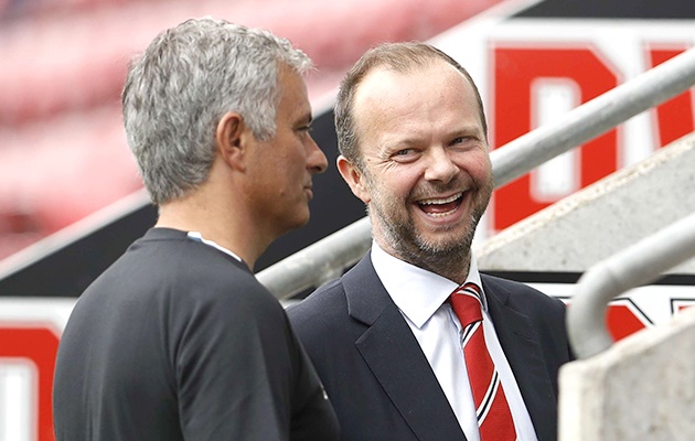 Ảnh bài viết Ed Woodward ra tay, M.U quyết càn quét phiên chợ Hè