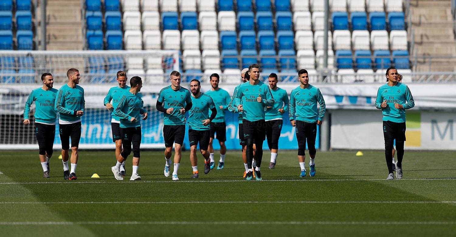 Ảnh bài viết Ronaldo nỗ lực gấp bội trên sân tập khi Real tái ngộ Juventus