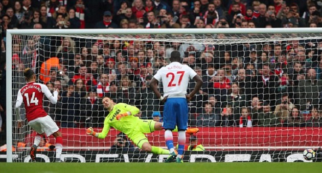 TRỰC TIẾP Arsenal 3-0 Stoke City: Lacazette giải cơn hạn (KẾT THÚC)