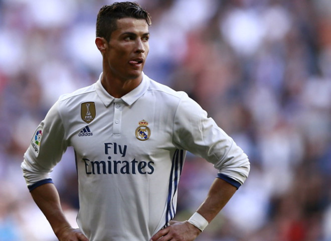 Ai cho Ronaldo có quyền chảnh chọe ở Real Madrid?