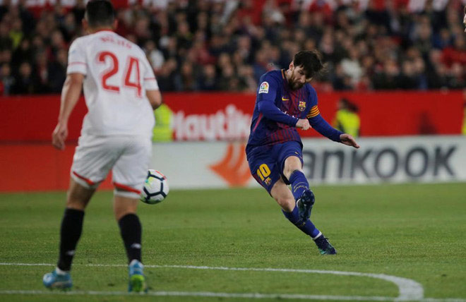 Chưa đá, Messi đã khiến đối thủ 'hồn bay phách lạc'