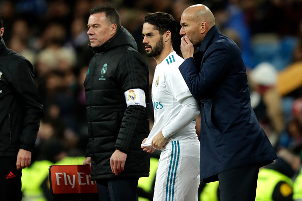 Đừng nghĩ Zidane là kẻ ngốc trong chuyện sử dụng Isco