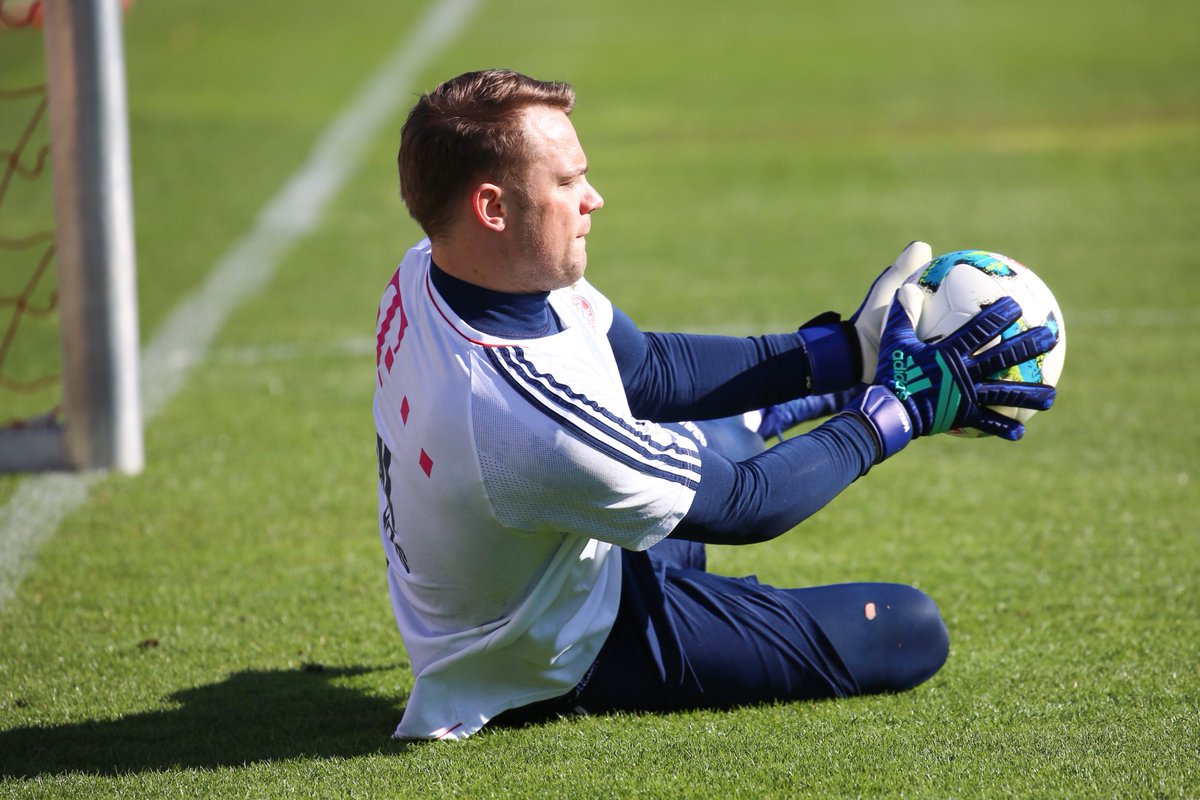 Nuốt trọn giáo án, Manuel Neuer sắp trở lại