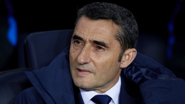 Valverde nổi đóa khi bị báo giới công kích