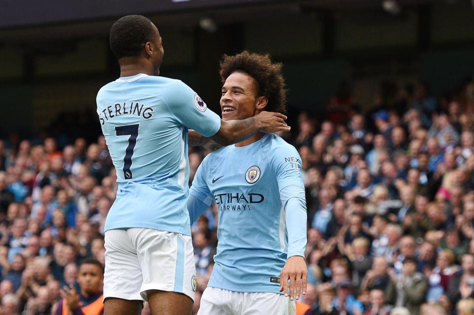 Đội hình kết hợp derby Manchester: Cú sốc 2 đỏ + 9 xanh!