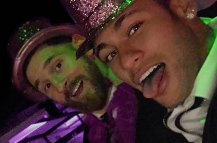 Đăng ảnh Messi, Neymar nhớ Barca?