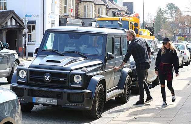 Ảnh bài viết Trước đại chiến với Man City, Karius được bạn gái "tiếp sức"