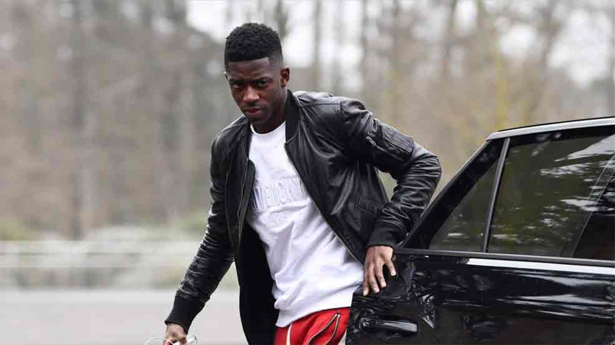 Barca đang ném tiền qua cửa sổ với Dembele?