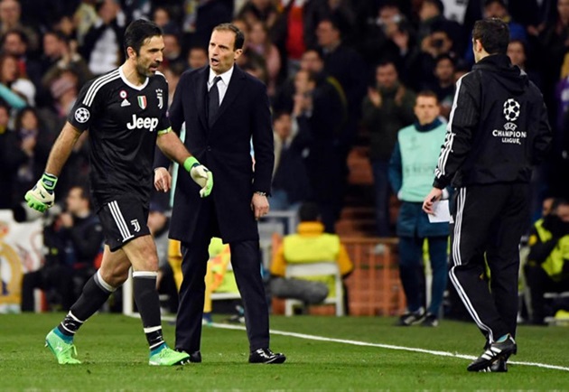 HLV Zidane "cắn rứt" vì Buffon rời sân trong tức tưởi