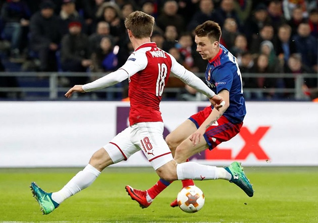 Arsenal thoát hiểm, đáng mừng hay đáng lo?