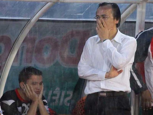 Ảnh bài viết Điểm tin bóng đá Việt Nam sáng 13/04: Bầu Thắng rơi lệ, xót xa cho bầu Đức