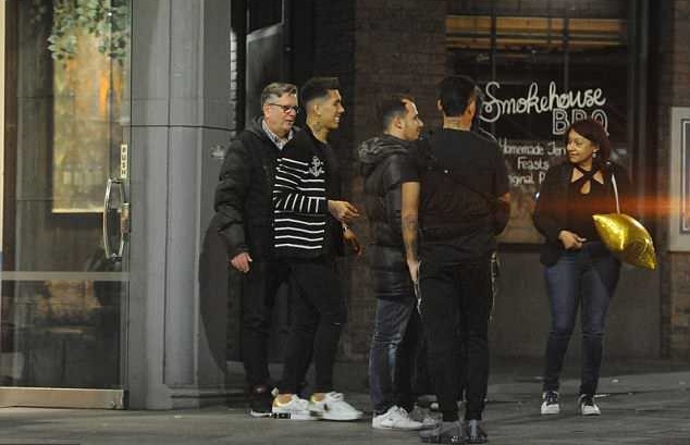 Ảnh bài viết Hạ gục Man City, sao Liverpool quẩy tới 4 giờ sáng