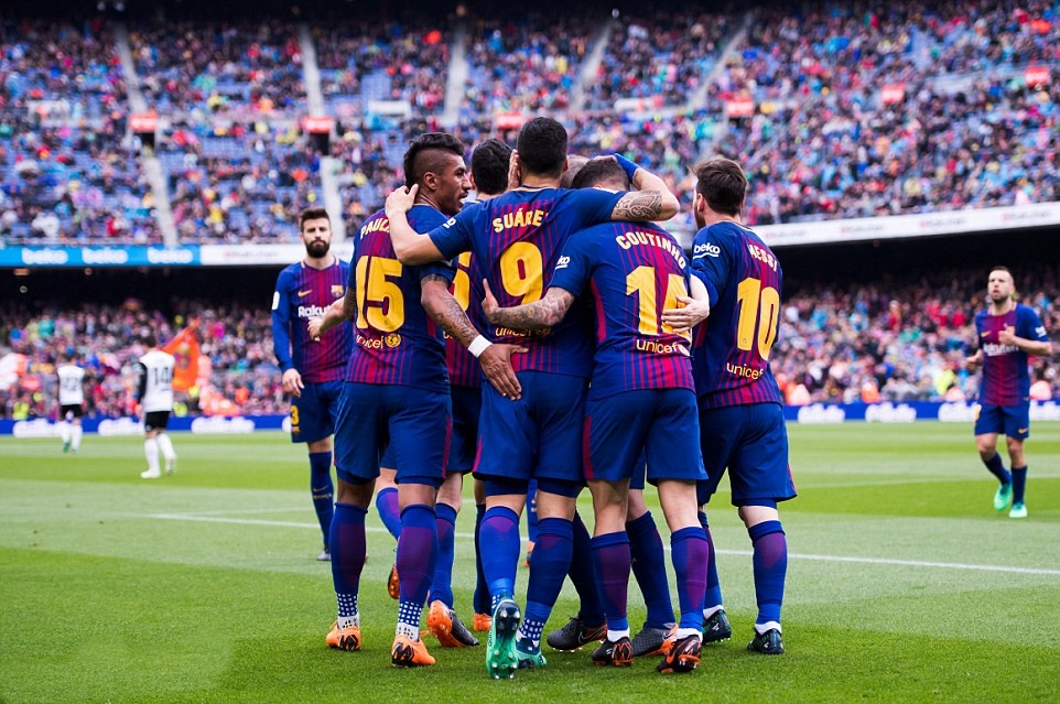 Ảnh bài viết Đánh bại Valencia, Barca cán cột mốc lịch sử