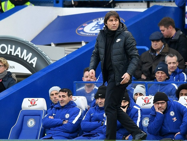 Đi tìm nguyên nhân Chelsea lao dốc: Nhà dột từ nóc?