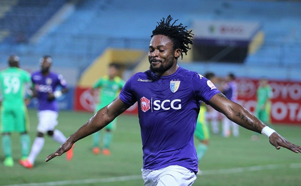 Tiền đạo Oseni: Tập thể Hà Nội FC là những nhà vô địch