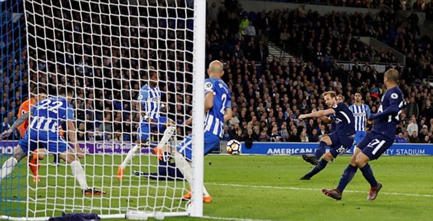 Kane nổ súng, Tottenham vẫn khóc hận bởi bi kịch "143 giây"