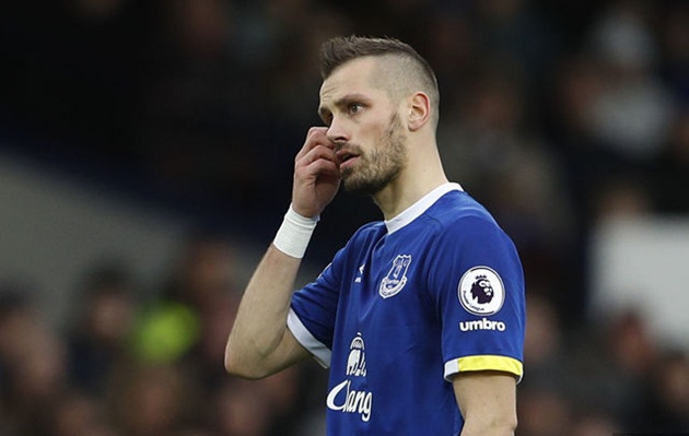 "Hàng hớ" MU dự định chia tay Premier League