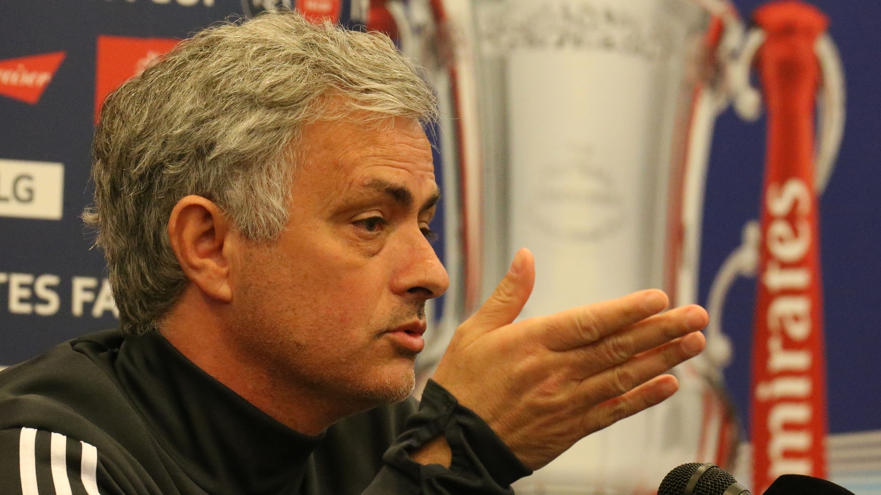 Ảnh bài viết Fulham ra tay giúp Man Utd đánh bại Tottenham