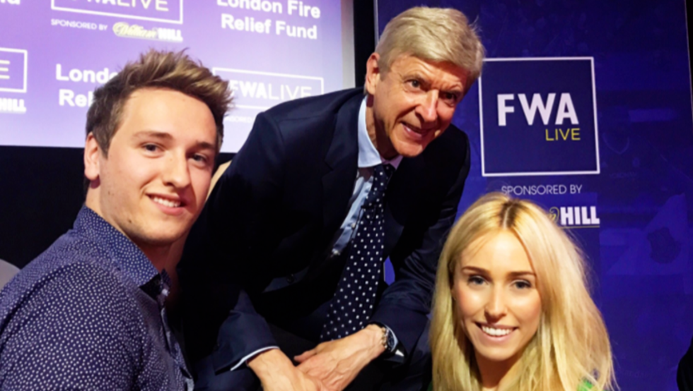 Ảnh bài viết Wenger đạp đổ hình tượng khi hóa thỏ hồng đáng yêu 