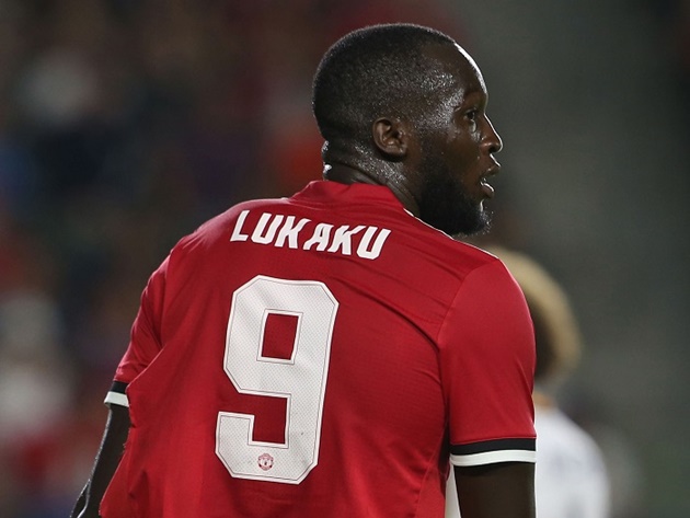 Góc nhìn: Lukaku từ số 9 thật thành số 9 ảo?