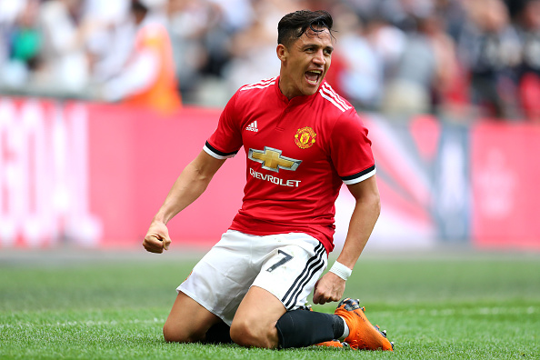 Sanchez thăng hoa, Man United ngược dòng ghi tên vào chung kết