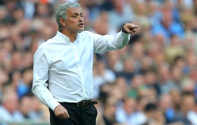 Vào chung kết FA Cup, Mourinho bất ngờ cảm ơn... Fullham