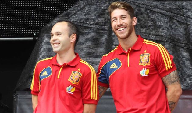 Ramos: "Nếu Iniesta đổi tên thành Andresinho, anh ấy đã có QBV"