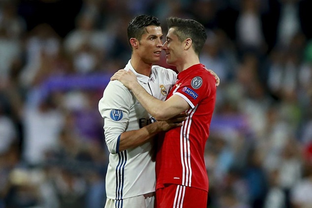 Nhìn Lewandowski để thấy Ronaldo là tiền đạo số 1 lúc này