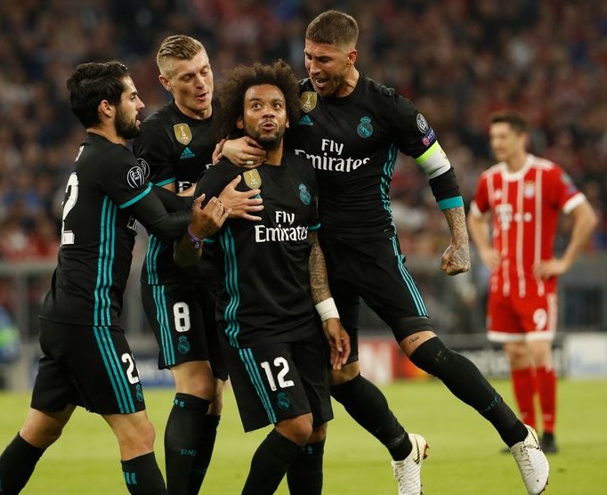 Real "thoát chết" nhờ thói mê tín của Zidane?