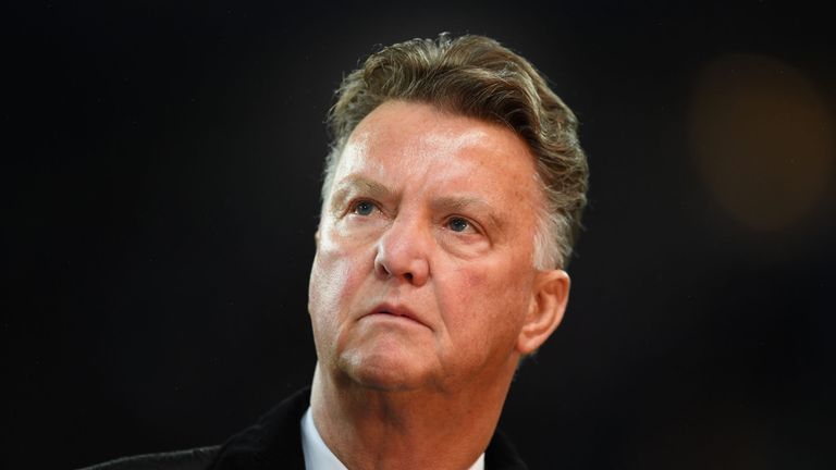 Van Gaal lại bắn tín hiệu về ngày trở lại