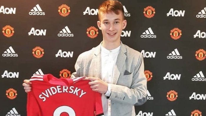 Đánh bại Chelsea và Liverpool, M.U chiêu mộ sao trẻ thành thạo 4 thứ tiếng 