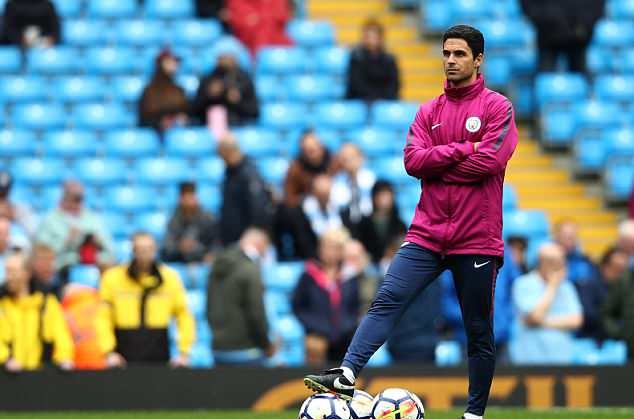 Ảnh bài viết Sao Man City quẩy nhiệt trên sân tập, một cá nhân buồn rũ rượi