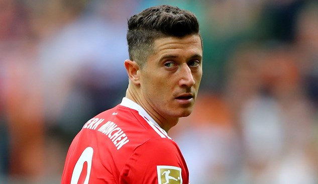 Biếng nhác trên sân tập, Lewandowski lộ rõ ý đồ ra đi