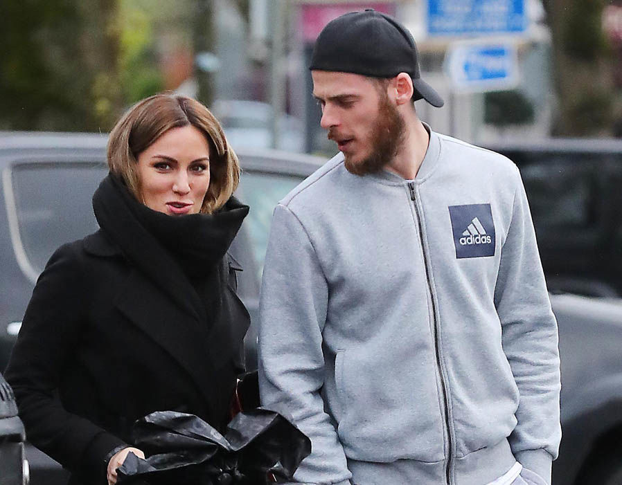 Bồ trẻ tiếp sức, De Gea sung mãn trước đại chiến Arsenal