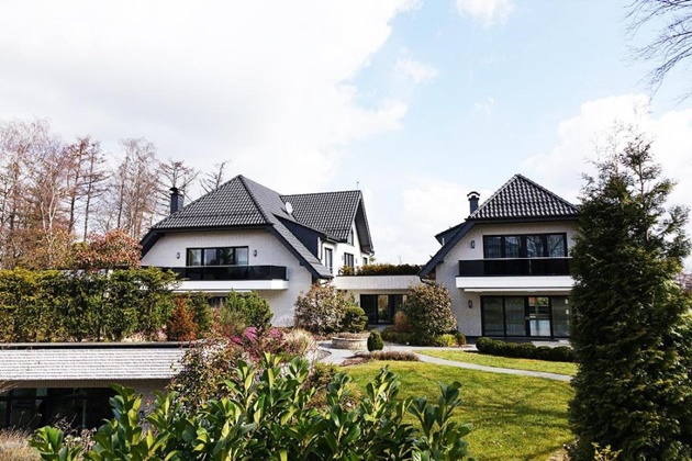 Ảnh bài viết Hạnh phúc ở London, Aubameyang rao bán biệt thự trên đất Đức