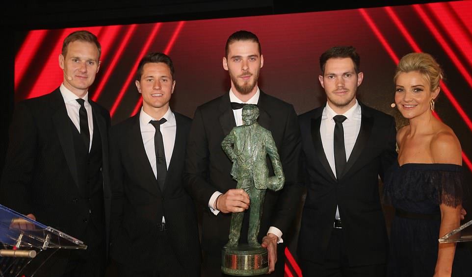 Toàn cảnh lễ trao giải Cầu thủ xuất sắc nhất năm Man Utd: Cú đúp cho De Gea