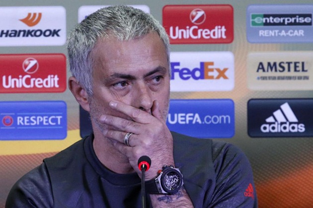 Mourinho không muốn chia tay với hai cầu thủ này