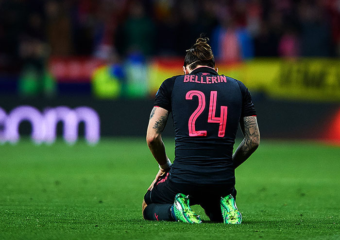Thi đấu bạc nhược, Bellerin 'được' fan Arsenal định giá 0 đồng