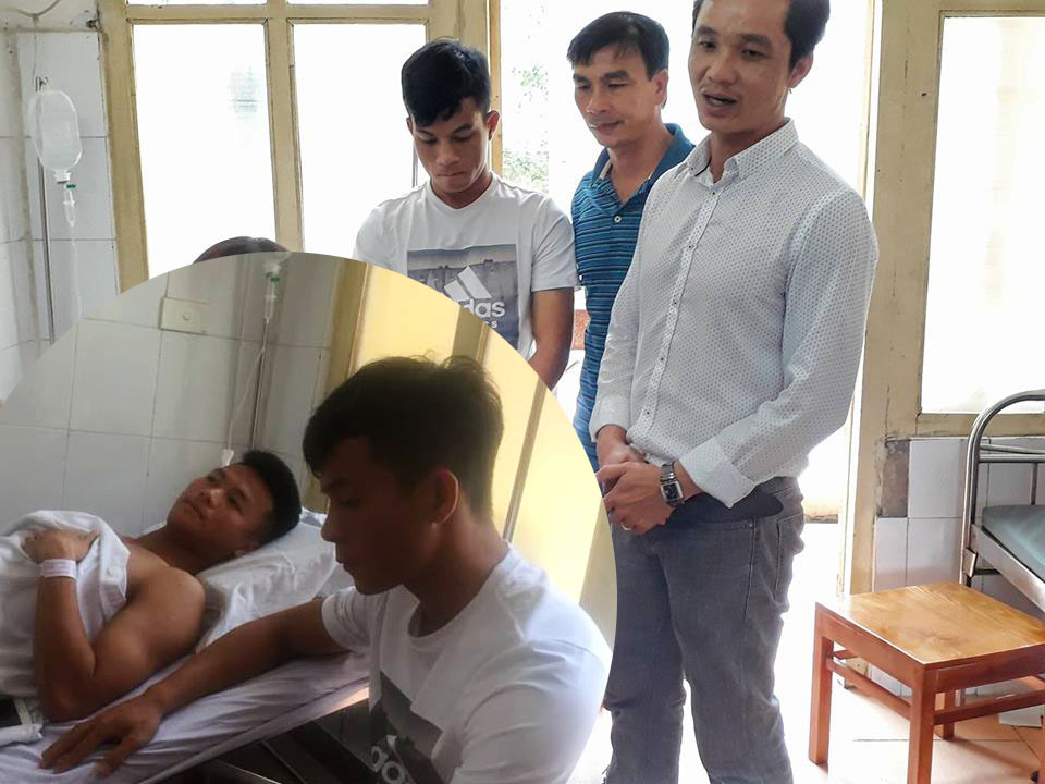 CLB Long An và Huỳnh Tấn Tài đến thăm Văn Hào
