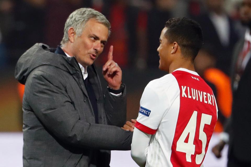 Ảnh bài viết M.U chiêu mộ Justin Kluivert: Nước cờ cao của Mourinho