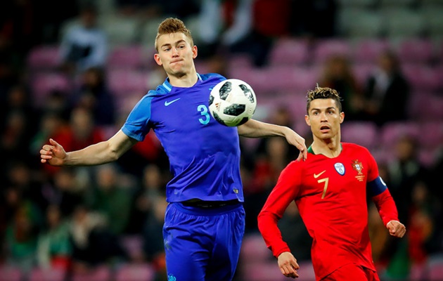 Man City nhắm "ngọc thô" từng khiến Ronaldo tắt điện