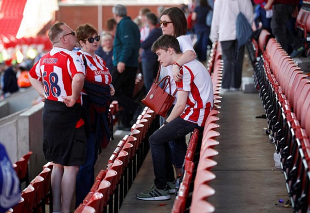 Stoke City xuống hạng: Hết rồi những đêm mưa gió