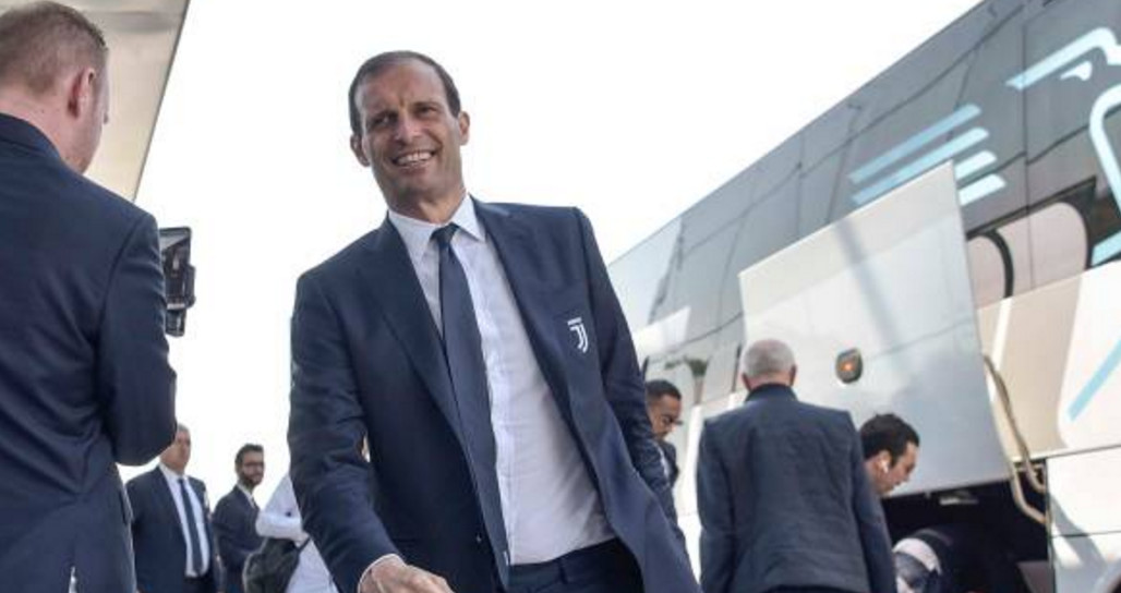 Ảnh bài viết Allegri tươi rói khi dẫn đoàn Juventus tiến đánh Thủ Đô