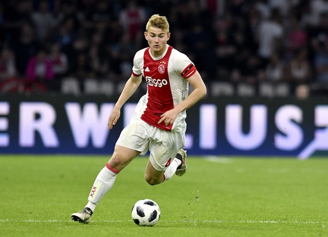 Thần đồng Ajax "bật đèn xanh" cho đại gia châu Âu