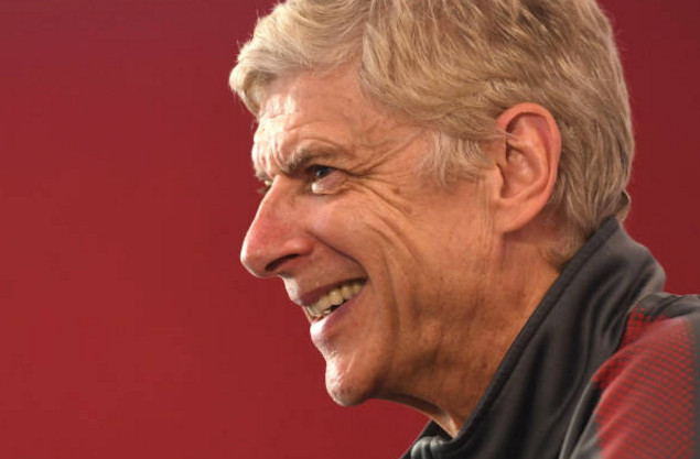 Ảnh bài viết Wenger đầy vui vẻ trong buổi họp báo cuối cùng tại Arsenal 