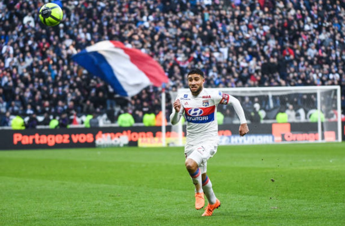 Nabil Fekir lại tỏa sáng, Liverpool nín thở