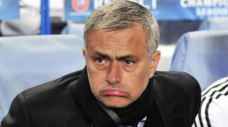 Jose Mourinho, con người khốn khổ